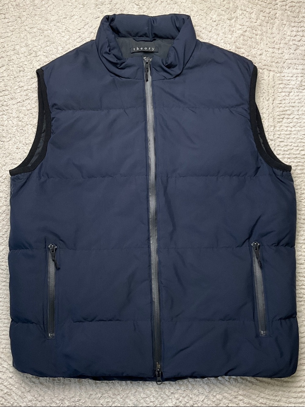 Theory Men's Dark Navy Quilted Down Puffer Vest Size Medium